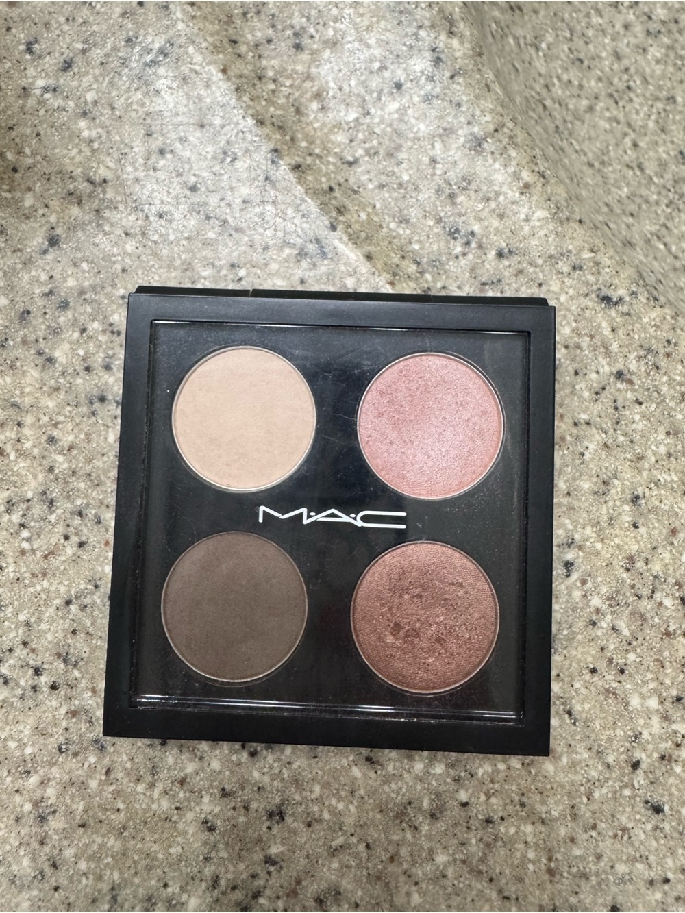 MAC Cosmetics Eye Shadow Quad - Neutral Rose shades
